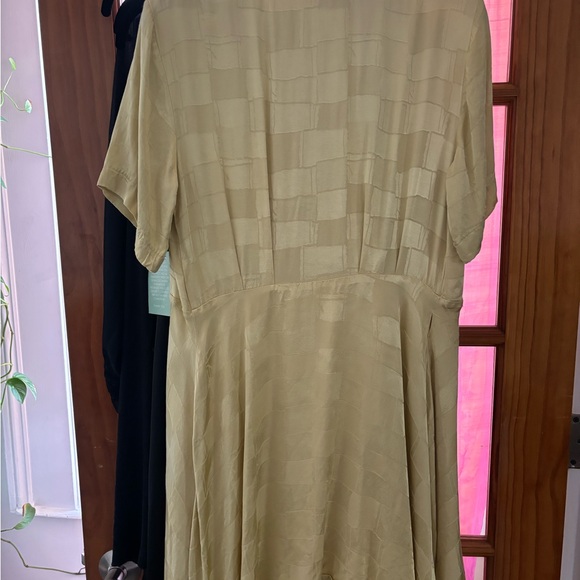 Fate SATIN WRAP DRESS YELLOW medium - Picture 3 of 6